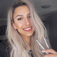 Load image into Gallery viewer, Luxava beauty - Teeth Whitening Pen
